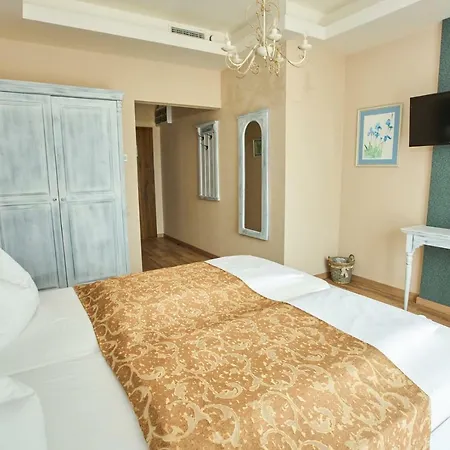 Takler Kuria 게스트하우스 Szekszárd