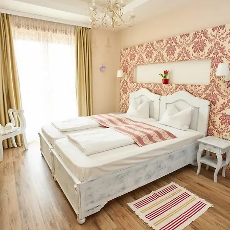 게스트하우스 Takler Kuria 4*