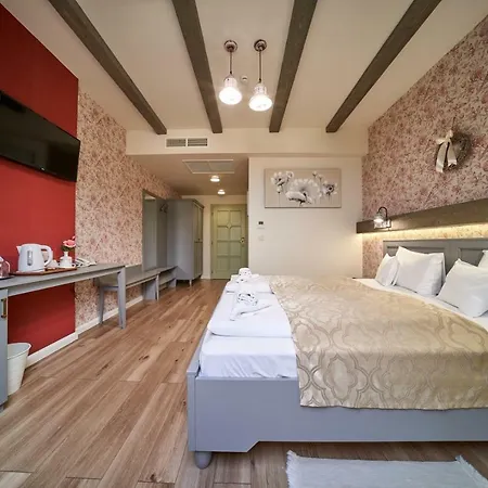 게스트하우스 Takler Kuria 4*