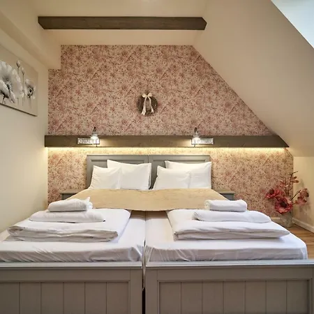 게스트하우스 Takler Kuria Szekszárd