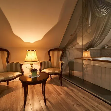 Takler Kuria Szekszárd