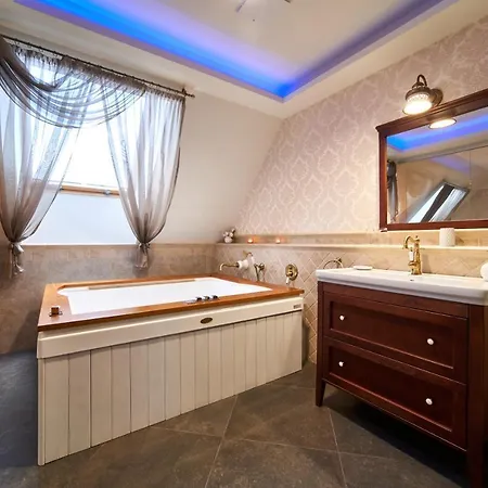 Takler Kuria Szekszárd